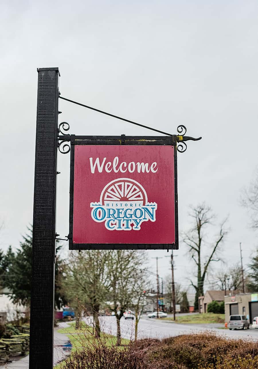 oregon city welcome sign - exterminator near you